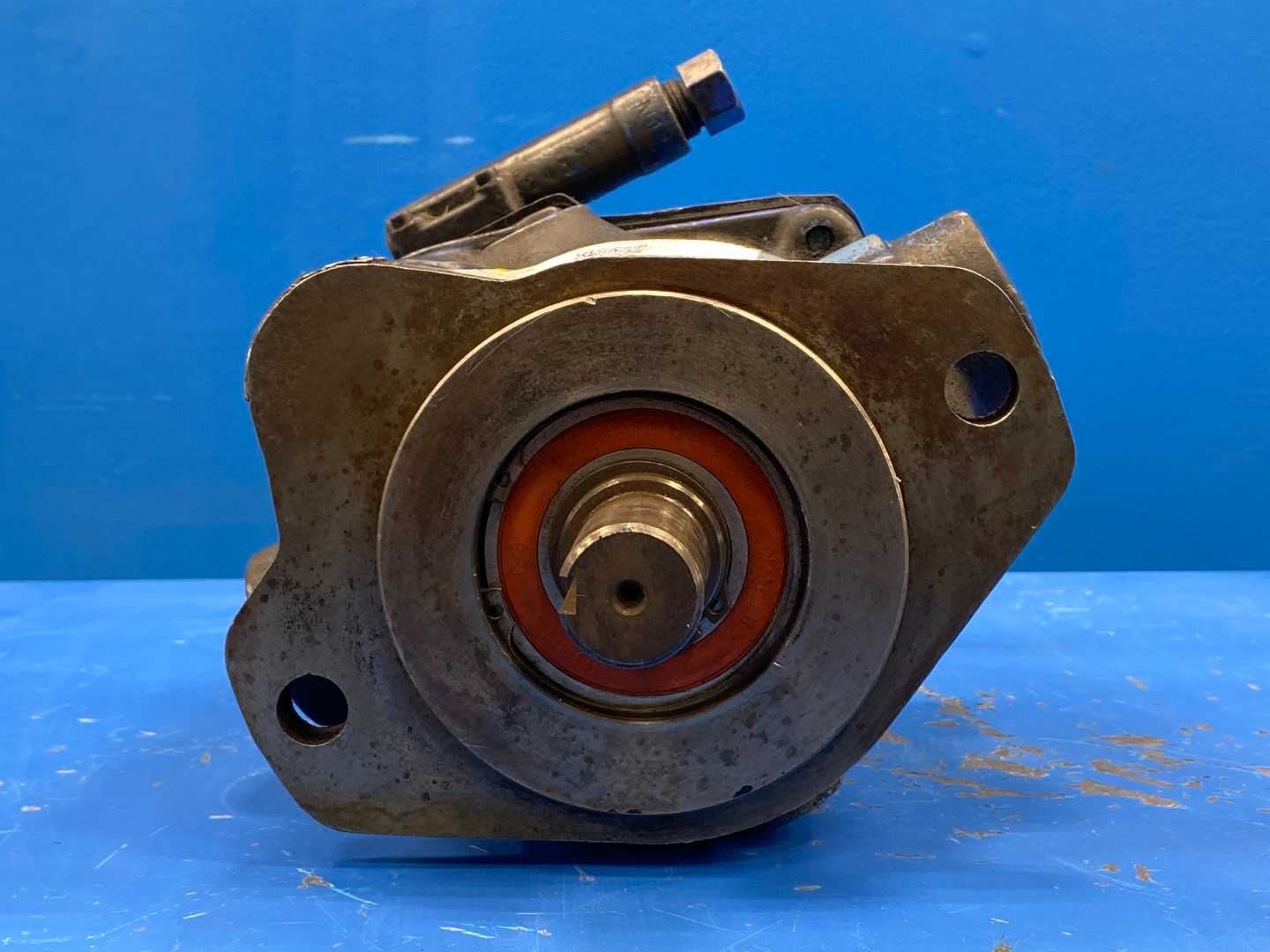 Vickers PVB20 RS 20 CM 11 380673 Hydraulic Pump