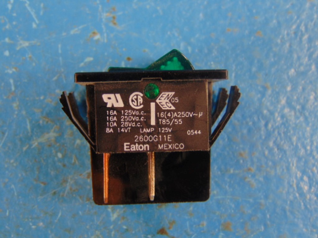 EATON 2600G11E 16A/125V Green ROCKER SWITCH 