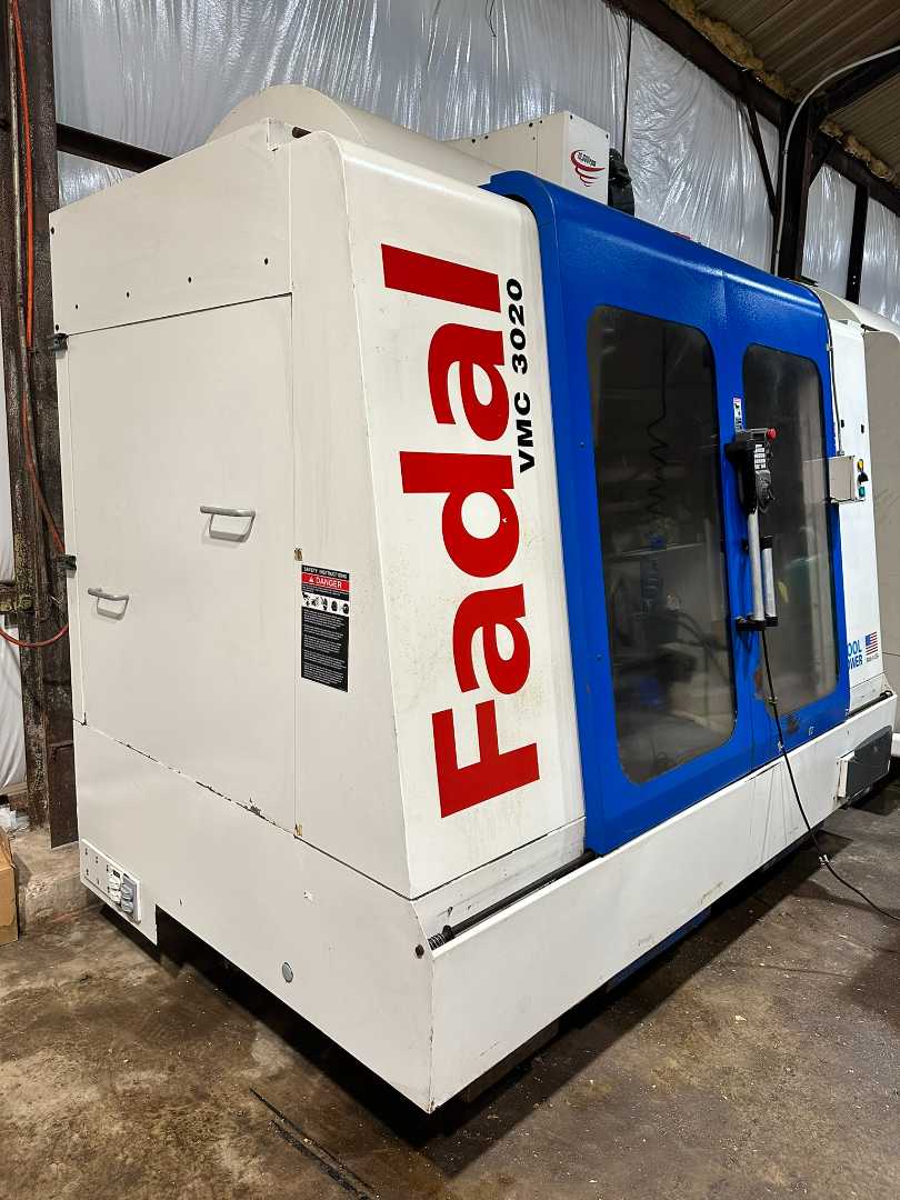 USED Fadal VMC 3020 Vertical Machining Center W/ DRIP PAN