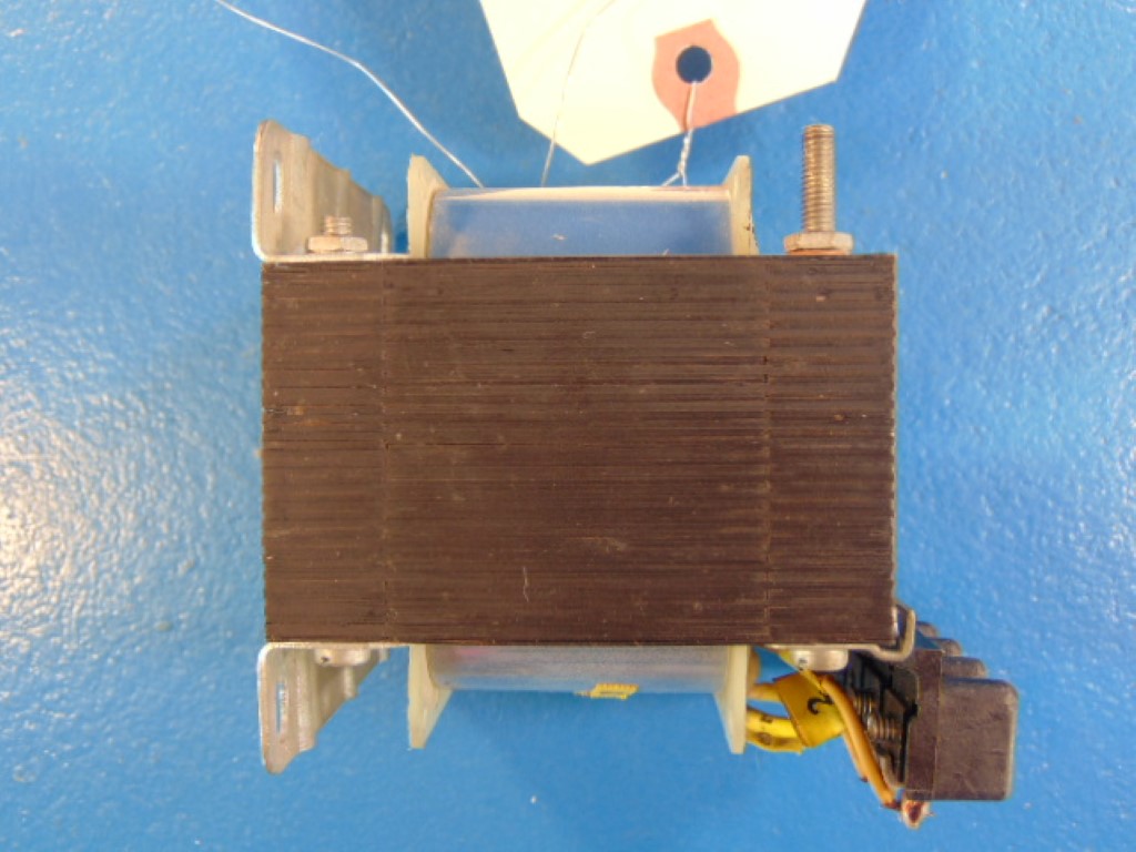 SIEMENS 4AM2000-5AA TRANSFORMER 50/60HZ 220V