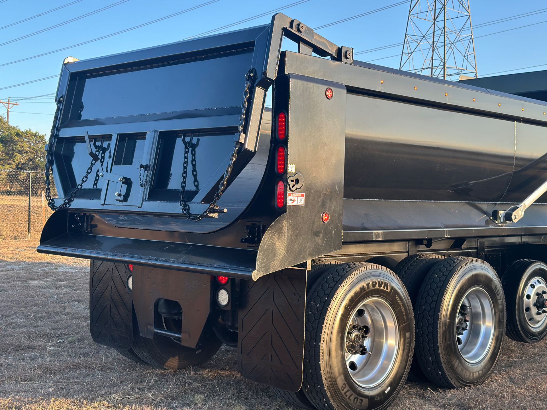 2022 Peterbilt 579 8x4 Tri- Axle Dump Truck 18' Dump Bed w/tarp system