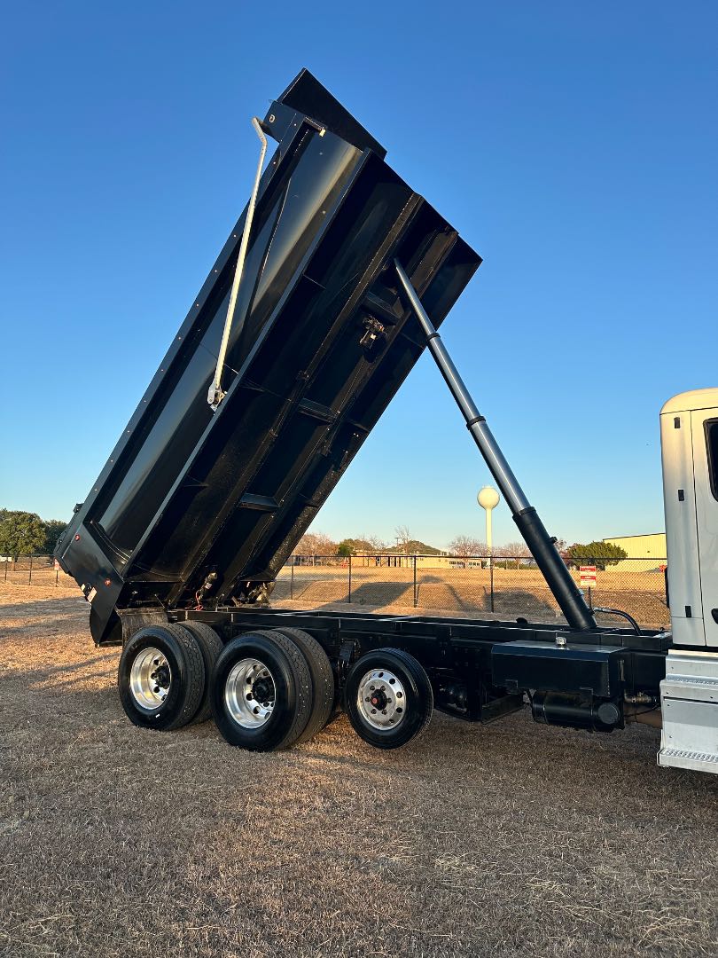 2022 Peterbilt 579 8x4 Tri- Axle Dump Truck 18' Dump Bed w/tarp system