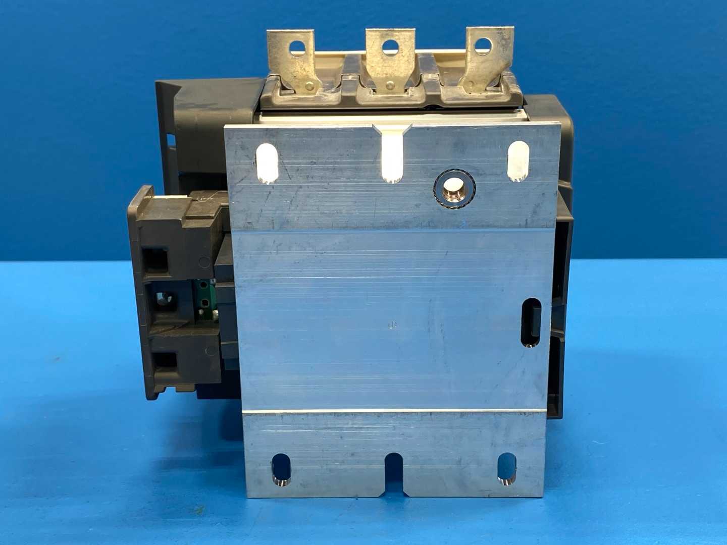 Schneider Electric TeSys LC1F115G6 Contactor – 115A, 3-Pole, 600V AC Coil