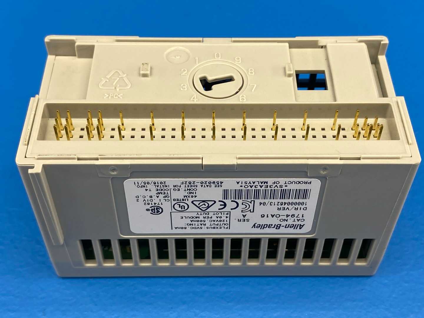 Allen Bradley 1794-OA16  Ser A 120v-ac Output Module