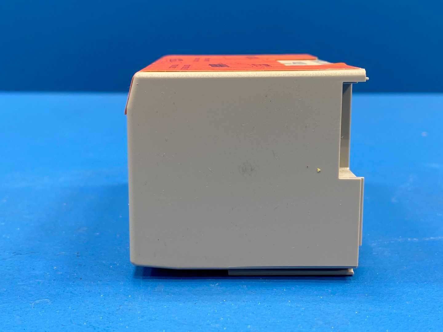 Allen-Bradley 1794-OW8, Flex 8 Point Relay Output Module