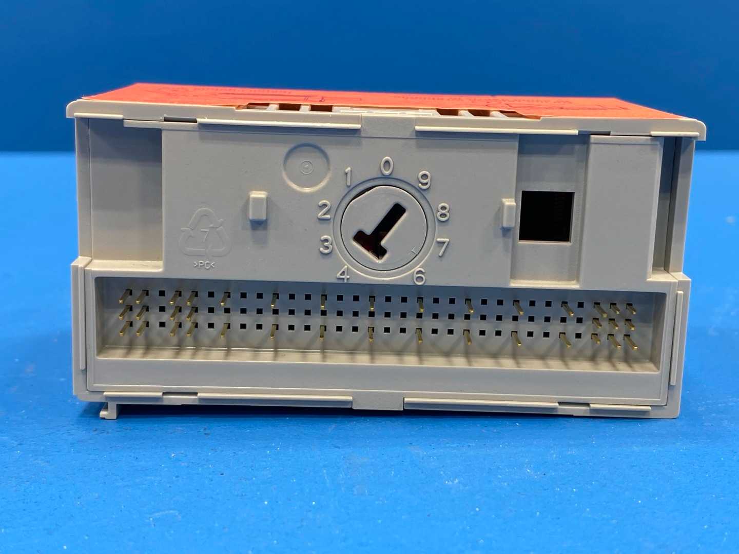 Allen-Bradley 1794-OW8, Flex 8 Point Relay Output Module