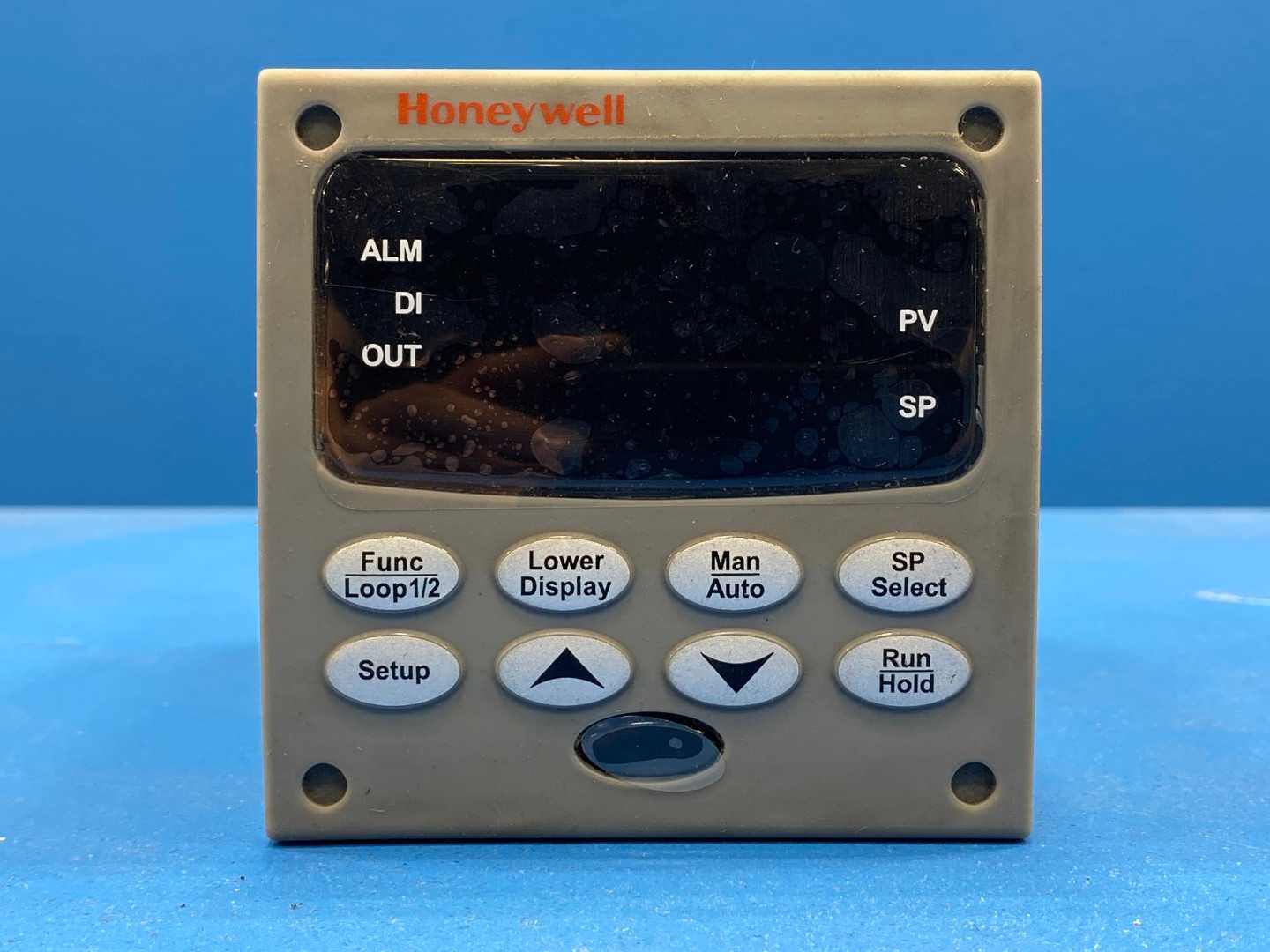 Honeywell DC3500 Controller; 90-250VAC~50/60Hz; 24VA (DC3500-0E-0000-200-00000-00-0)