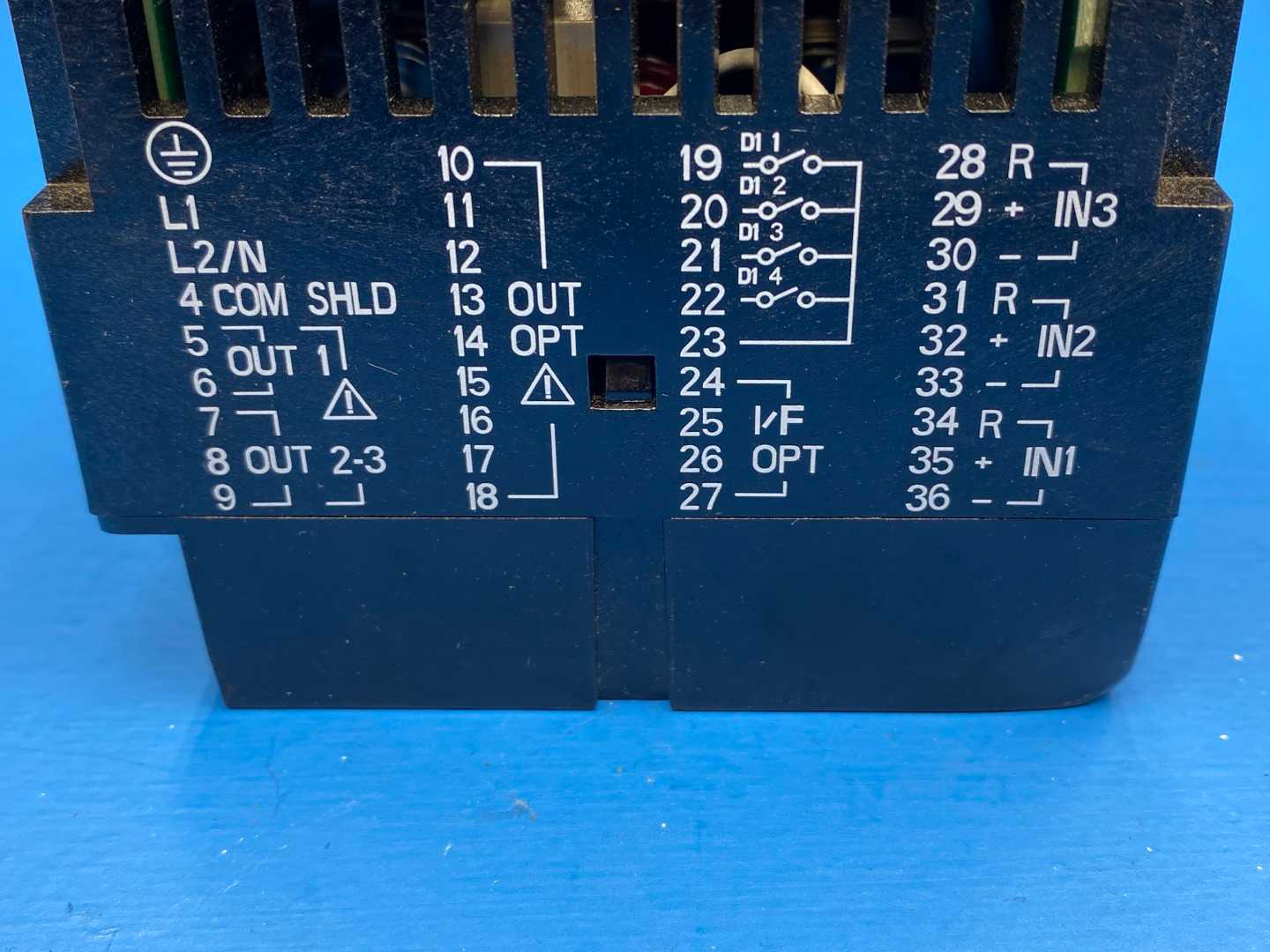 Honeywell DC3500 Controller; 90-250VAC~50/60Hz; 24VA (DC3500-0E-0000-200-00000-00-0)