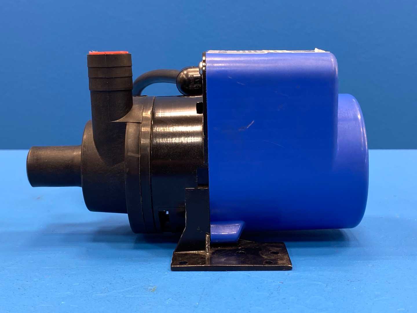Flojet Magnetically Coupled Centrifugal Pump NPD25/2, 220-240V 1PH 50/60Hz 0.42A 57W 1/2" Port