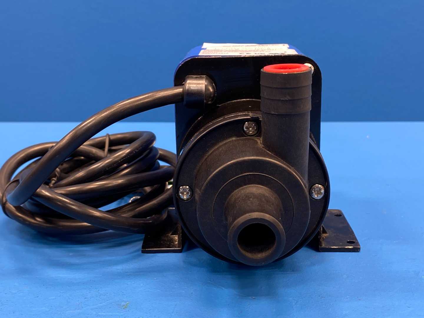 Flojet Magnetically Coupled Centrifugal Pump NPD25/2, 220-240V 1PH 50/60Hz 0.42A 57W 1/2" Port