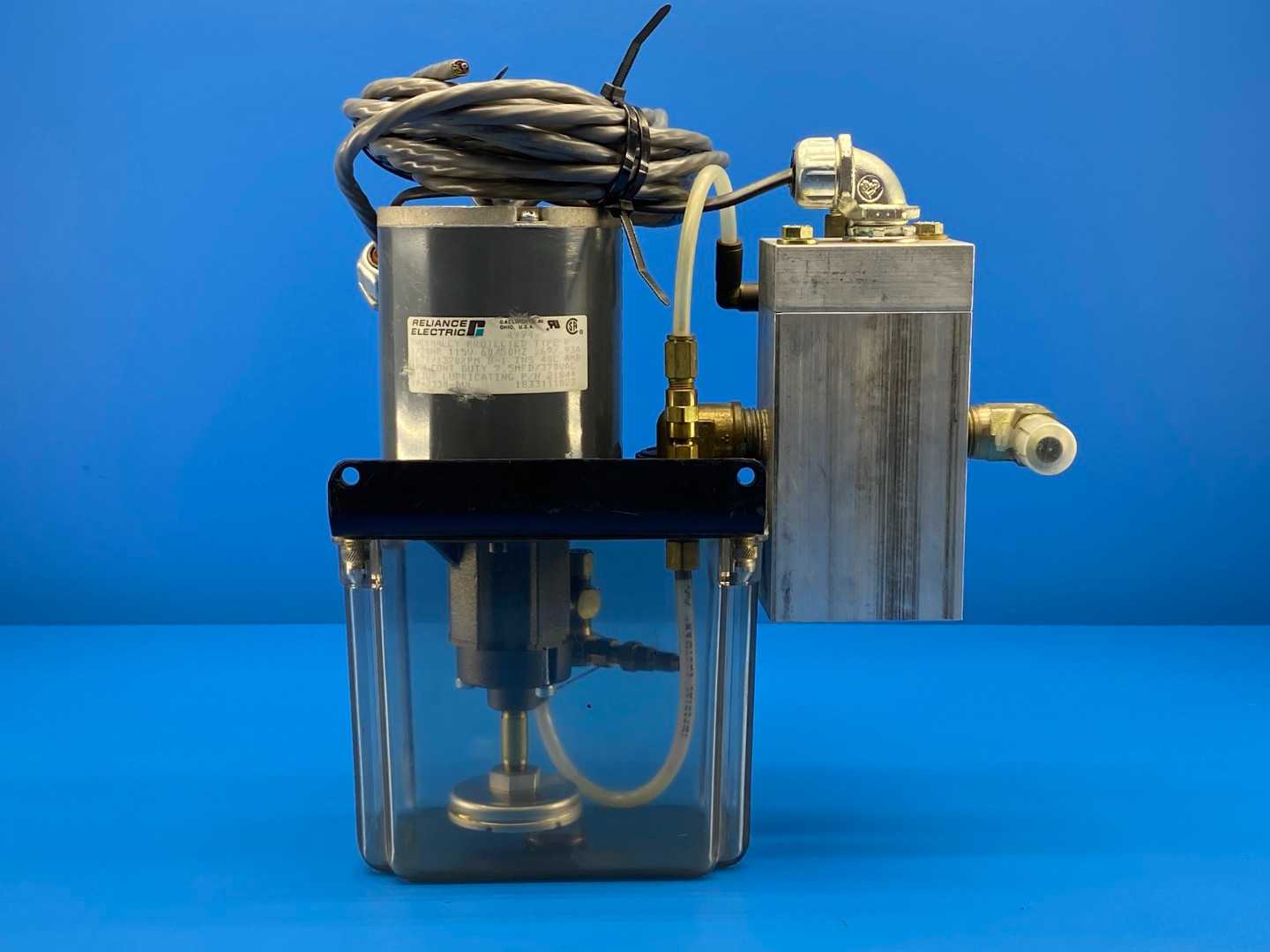 Bijur Delimon Type D 4015 Series DC Lubrication Pump with Motor KP-J330-BVL Bijur 21844 1/20HP, 115V .69/.93A Type R 1PH