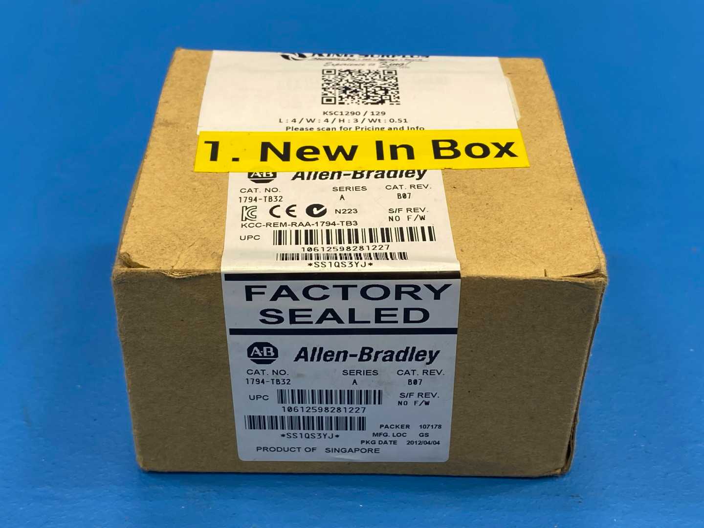 Allen-Bradley 1794-TB32, Series A FLEX I/O Terminal Base 32-I/O Terminals 24VDC
