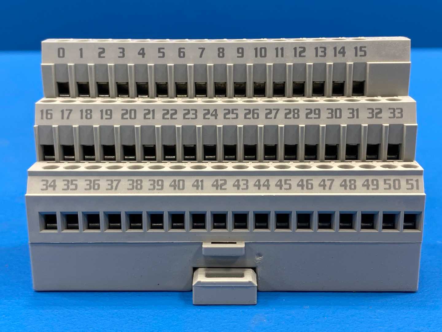 Allen-Bradley 1794-TB32, Series A FLEX I/O Terminal Base 32-I/O Terminals 24VDC