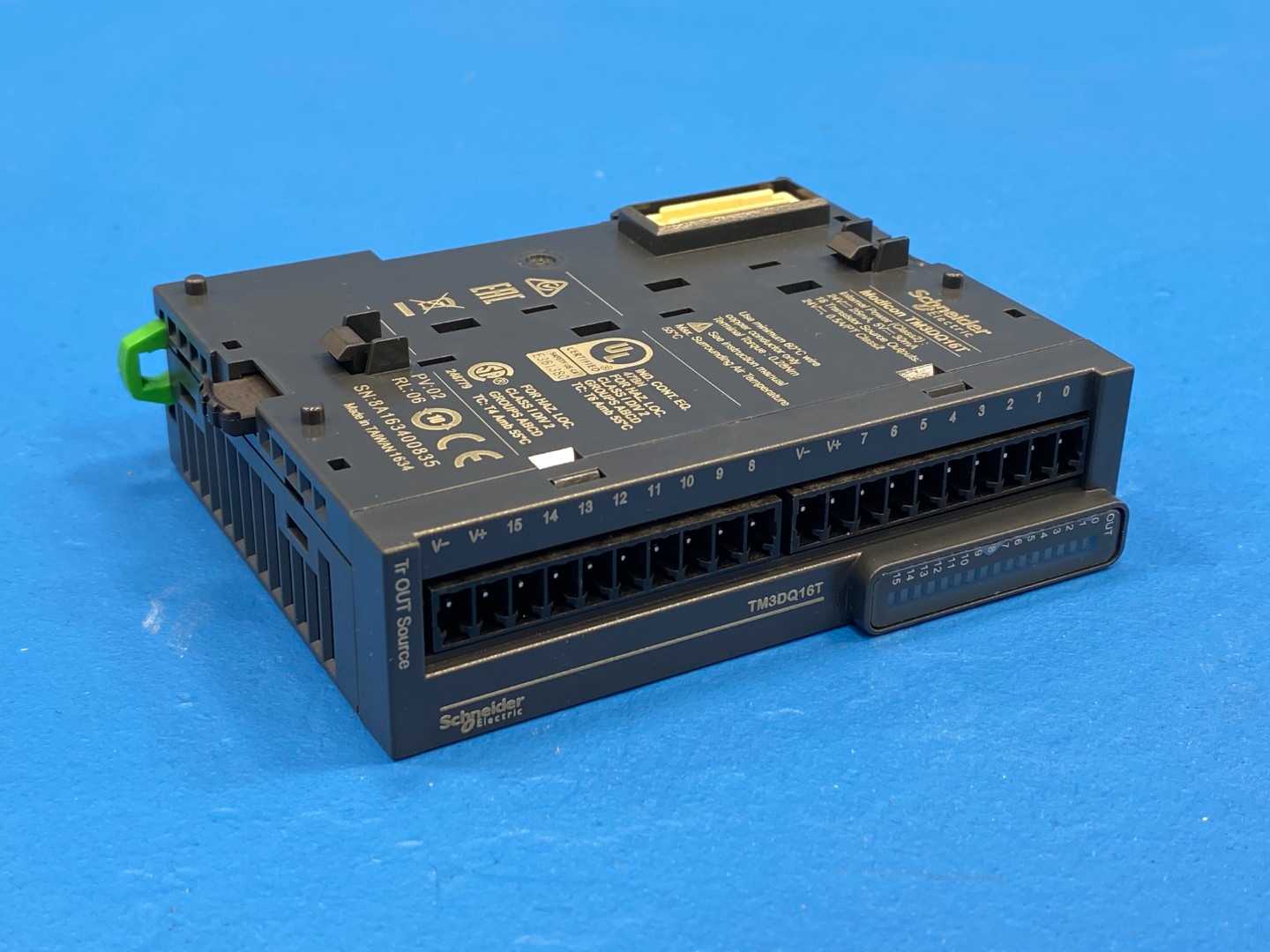 Schneider Electric Modicon TM3DQ16T Discrete Output Module TM3-16 Outputs Transistor PNP, PV:02 RL:06