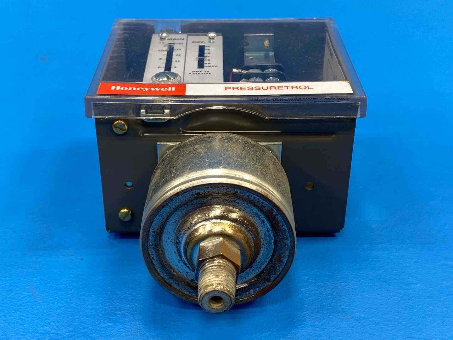 Honeywell PRESSURETROL L91B1035 Proportioning Pressure Control. 135Ohm 0-15PSI