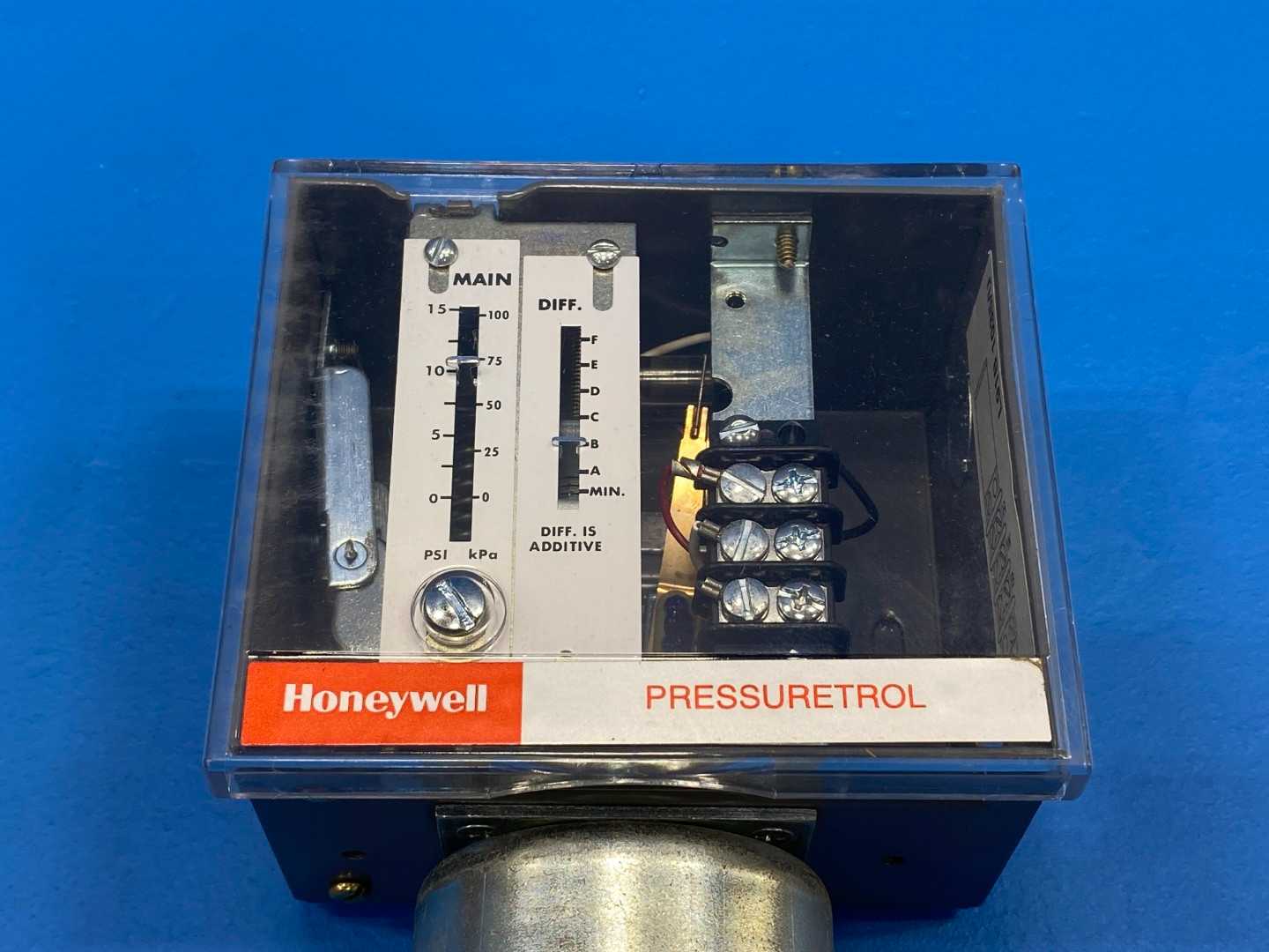 Honeywell PRESSURETROL L91B1035 Proportioning Pressure Control. 135Ohm 0-15PSI