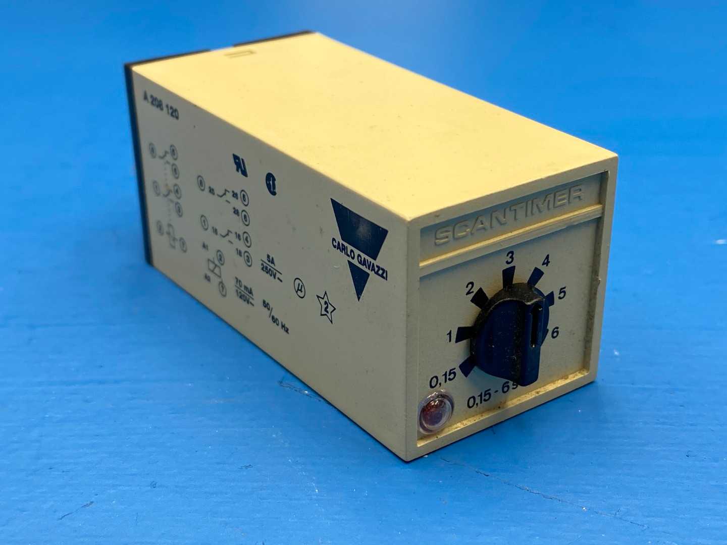 Carlo Gavazzi A 208 120006 Scantimer