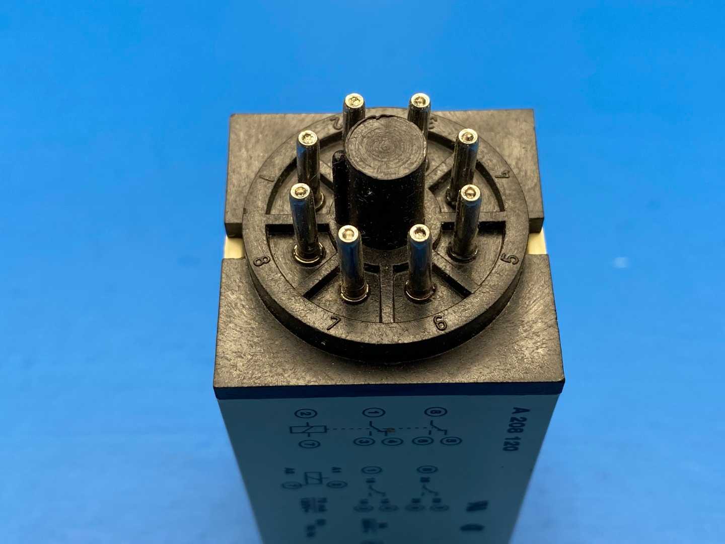 Carlo Gavazzi A 208 120006 Scantimer