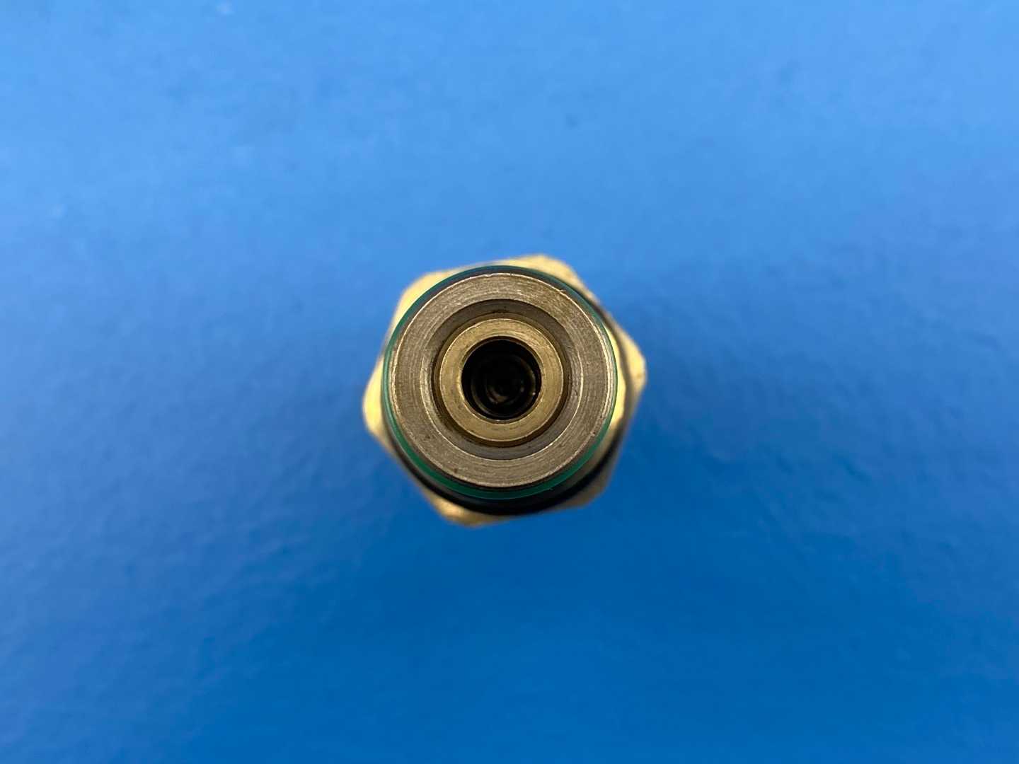 Parker PRH101F10 Pilot Operated Pressure Reducing Relieving Valve