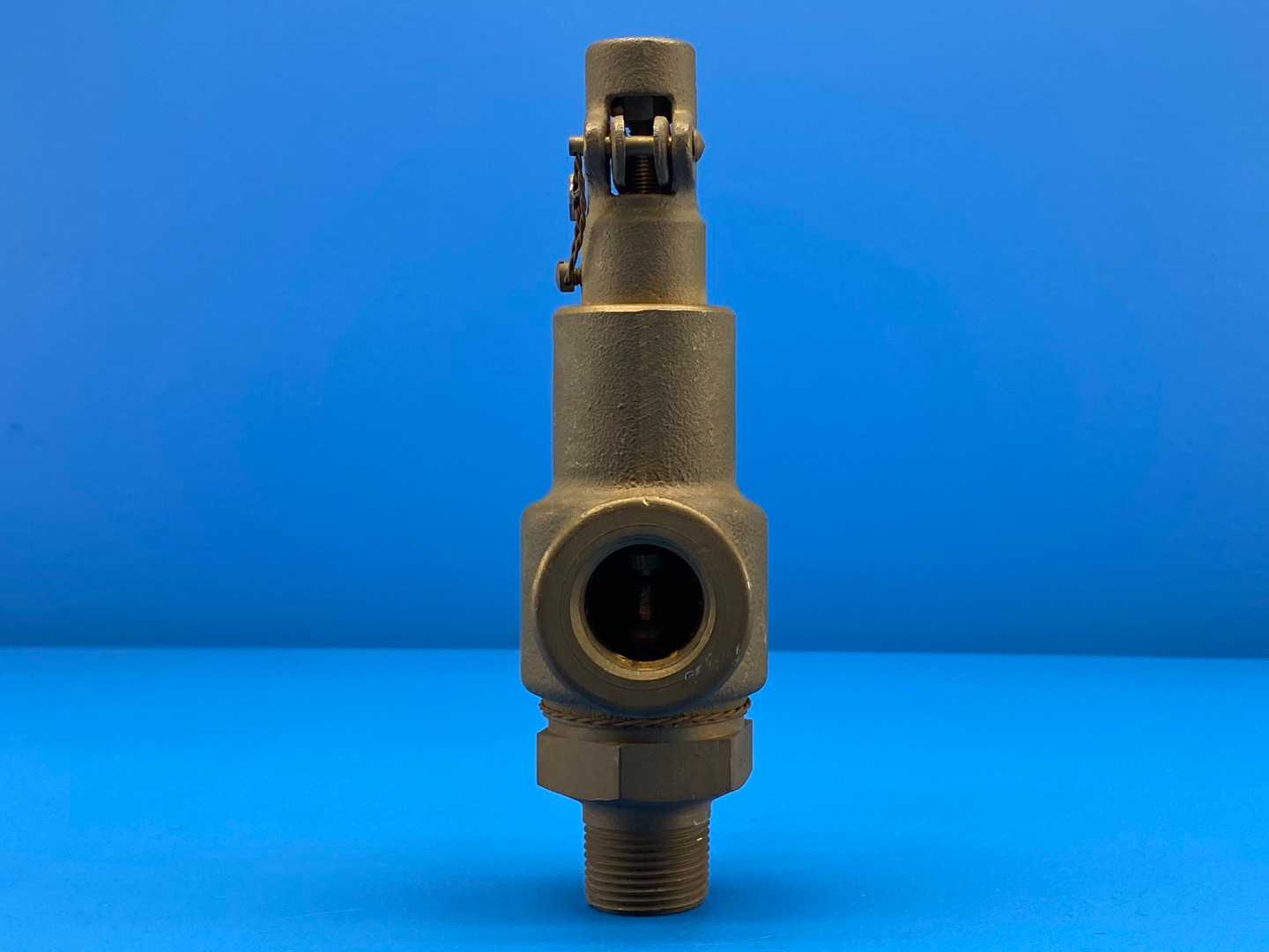 Aquatrol 88 Series 3/4 in. MNPT x FNPT Brass Air/Gas Safety Valve, Lift Lever