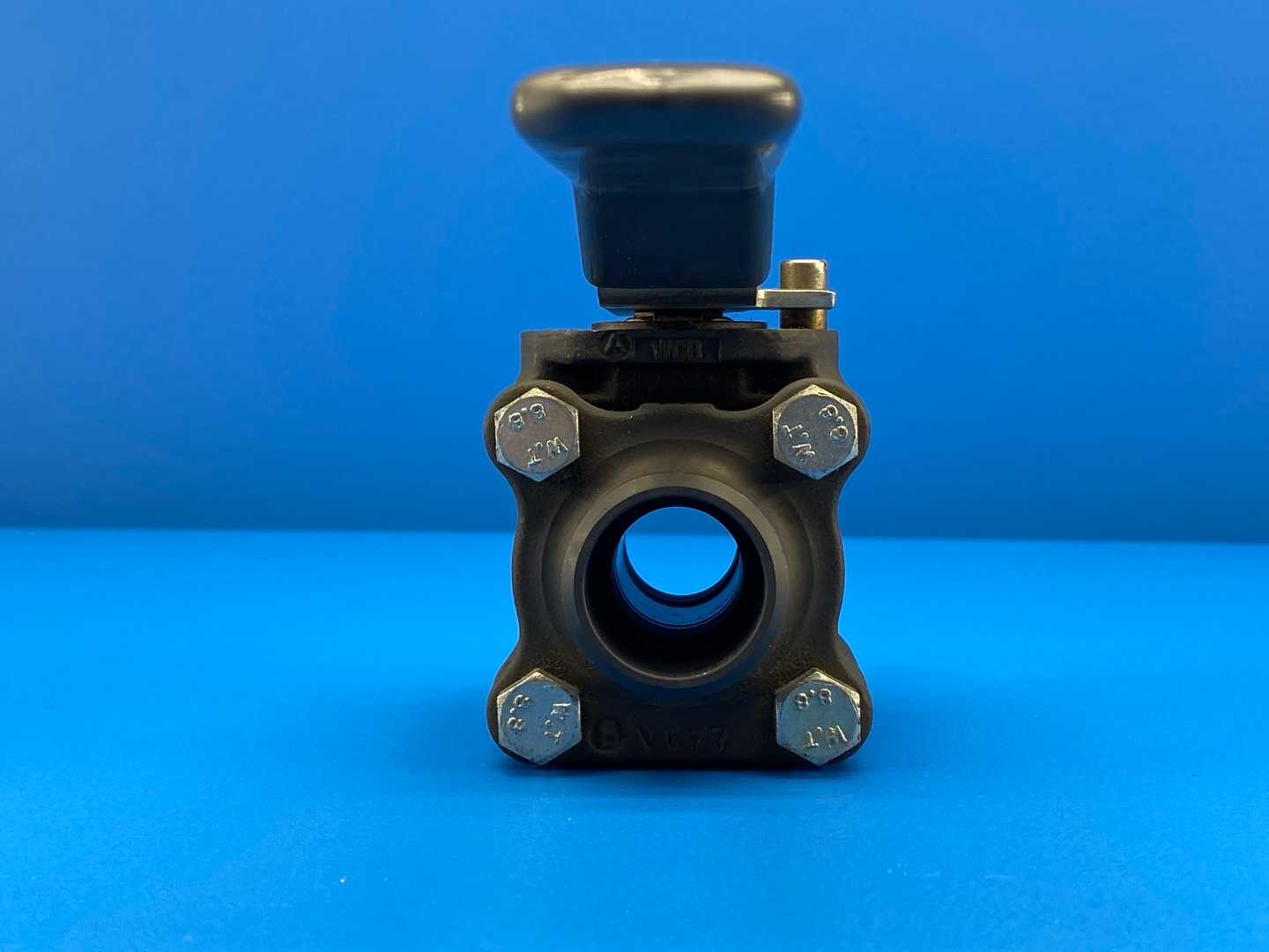 SVF F.C.I. R84466ATBW 1"-1500 R8 Ball Valve, 1500PSI R800 Series