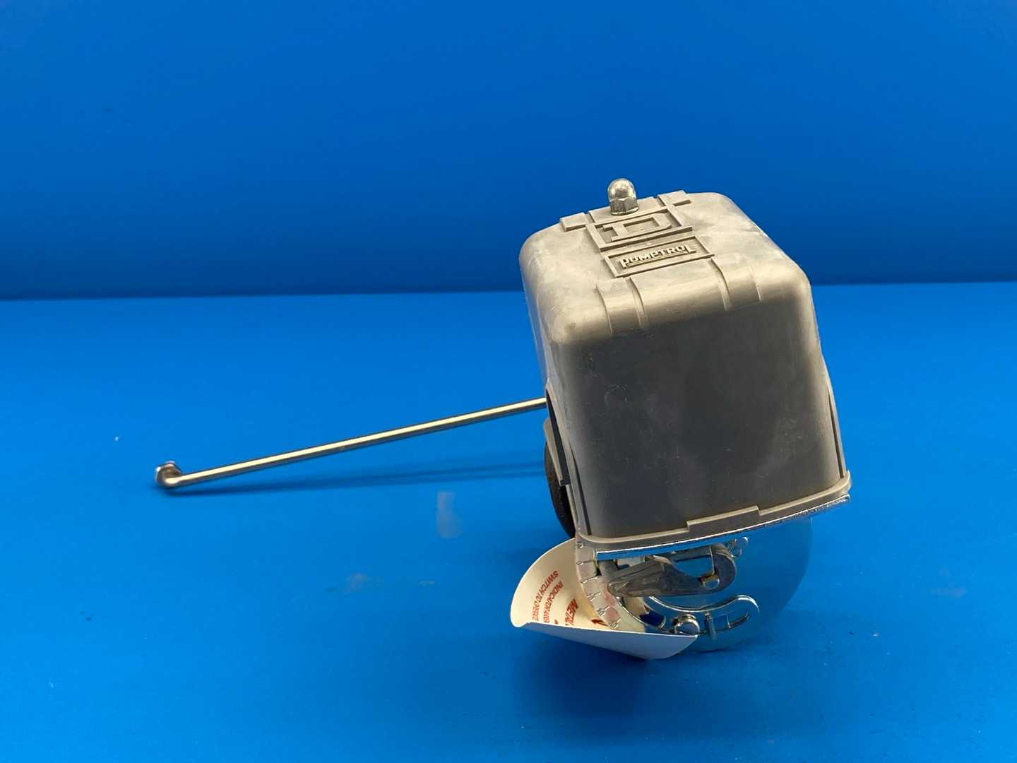 Square D 9037HG32 Closed Tank Float Switch 115V / 230V / 460V / 575V AC