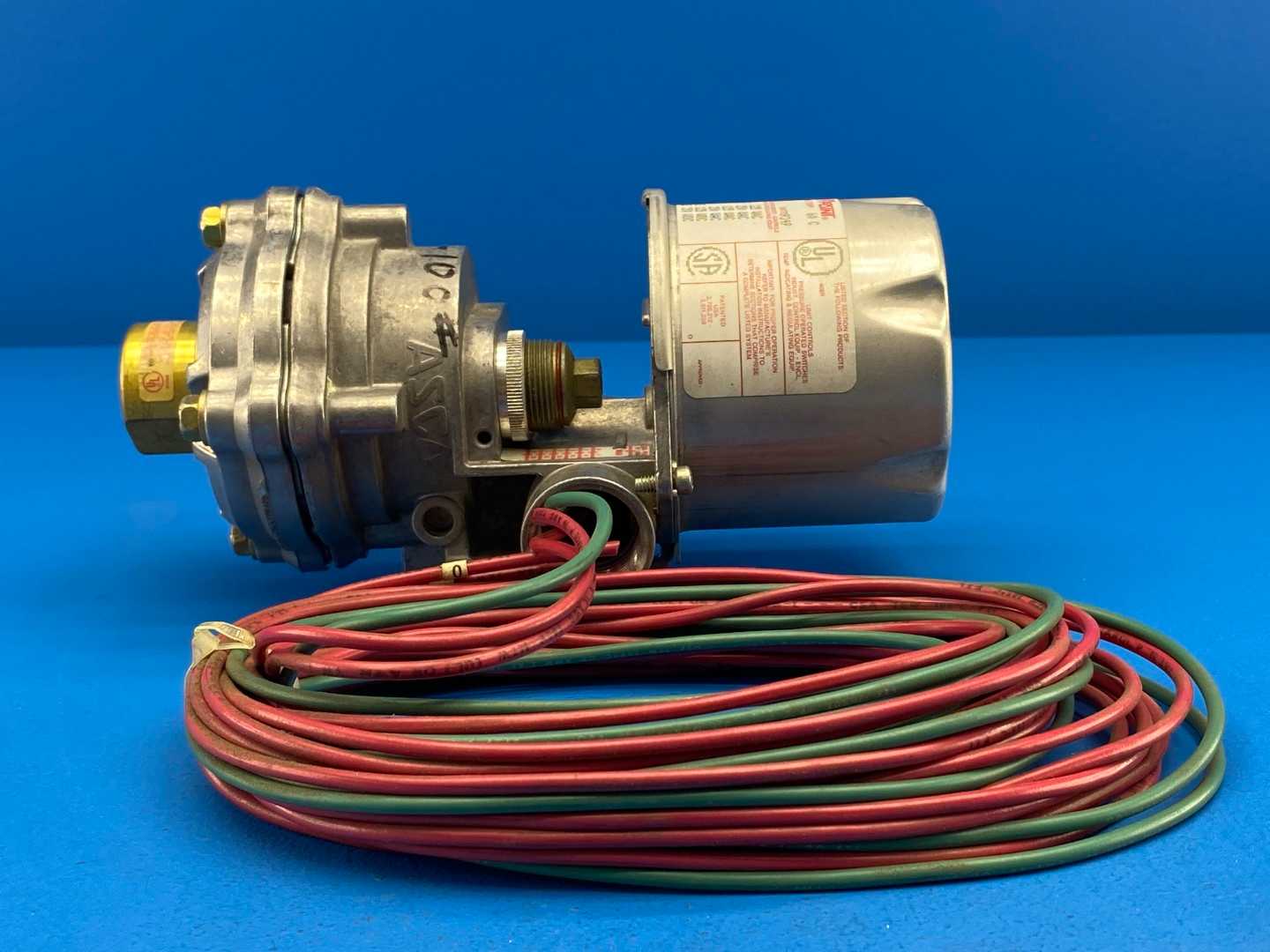 ASCO Tri-Point SB10D, Pressure Switch w/ TG10A21 Pressure Switch Connected; 6-200PSI 125/250V-AC (has Wiring attached)