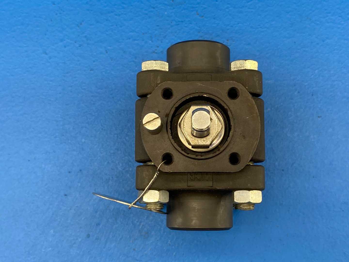 SVF F.C.I. R84466ATBW 1"-1500 R8 Ball Valve, 1500PSI R800 Series (No Handle)