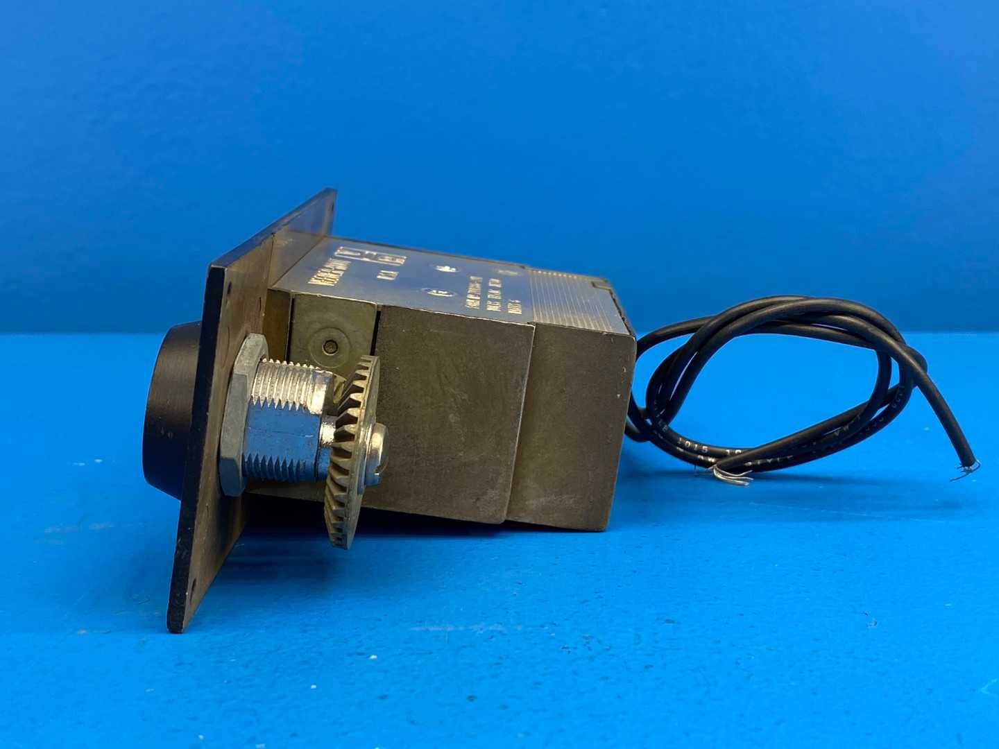 Veeder-Root 744386-241 Mechanical Counter (Missing Gasket and Keys)