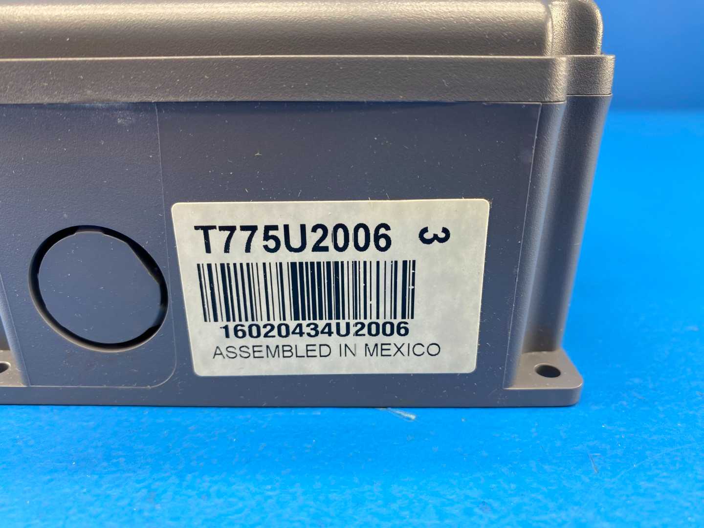 Honeywell T775U2006 Series 200 Electronic Universal Controller – Heat/Cool, 24/120/240VAC, 50/60Hz