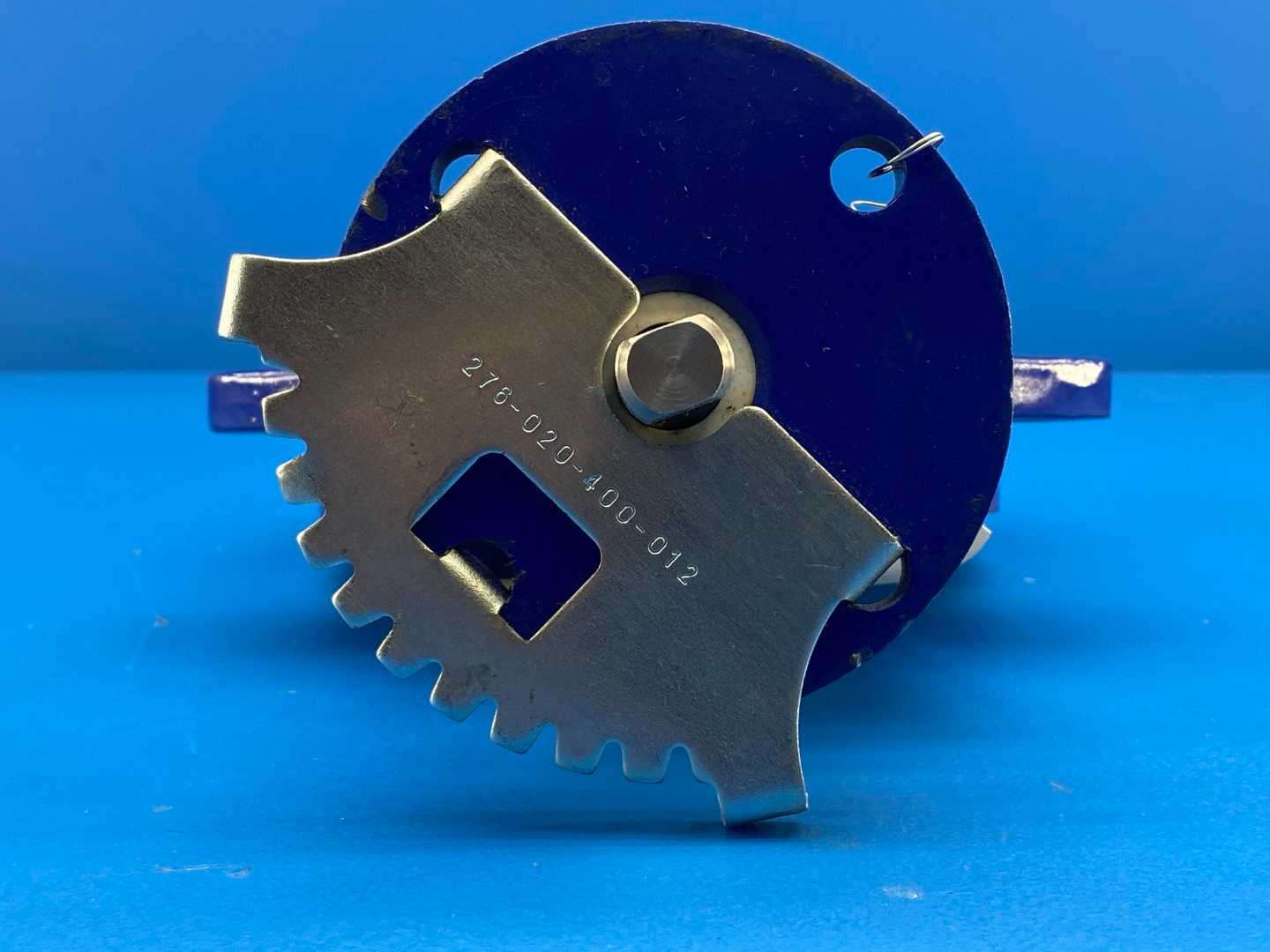 KEYSTONE Figure 221, 4" Butterfly Valve CI Body 304SS Disc 416SS Stem NBR Seat 250 PSI