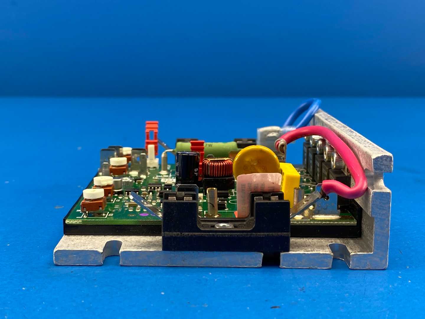 C142 BALDOR 16 Amp SCR 230VAC Chassis Drive 180VDC Output 1-Way (Part# CN3000A21)