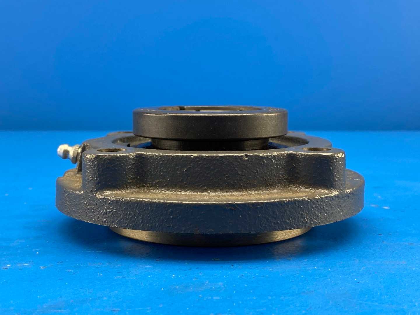 Sealmaster, SFC-24T, 1-1/2" Gold Line 4-bolt flange mounted ball bearing (concentric-lock)