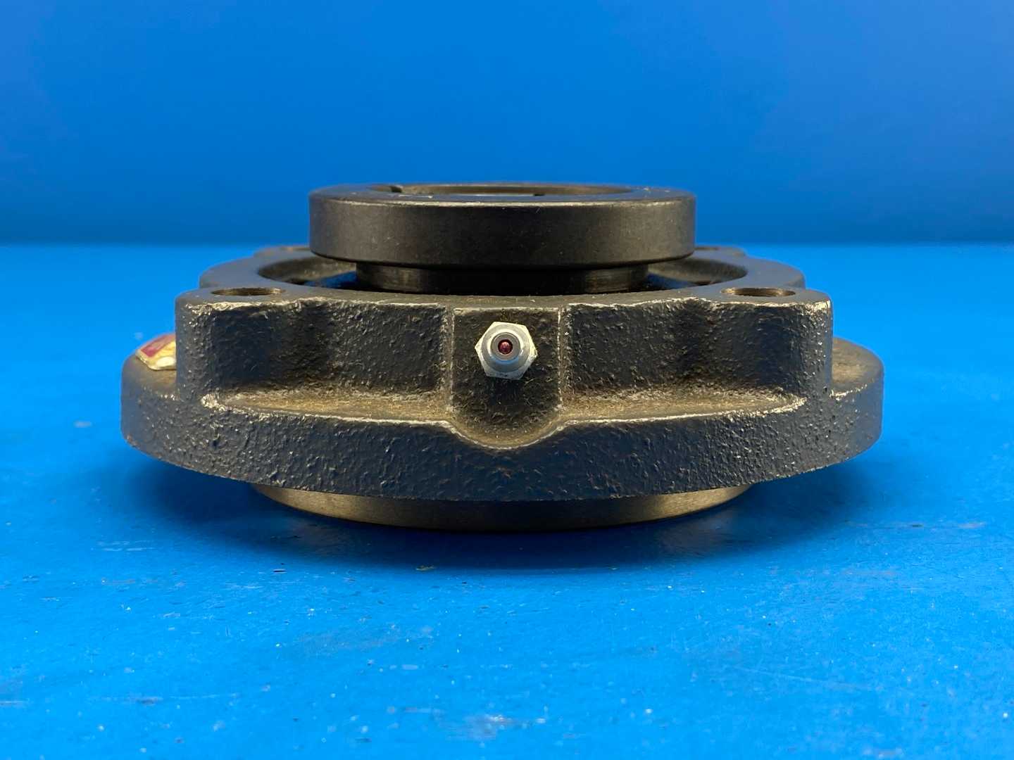 Sealmaster, SFC-24T, 1-1/2" Gold Line 4-bolt flange mounted ball bearing (concentric-lock)