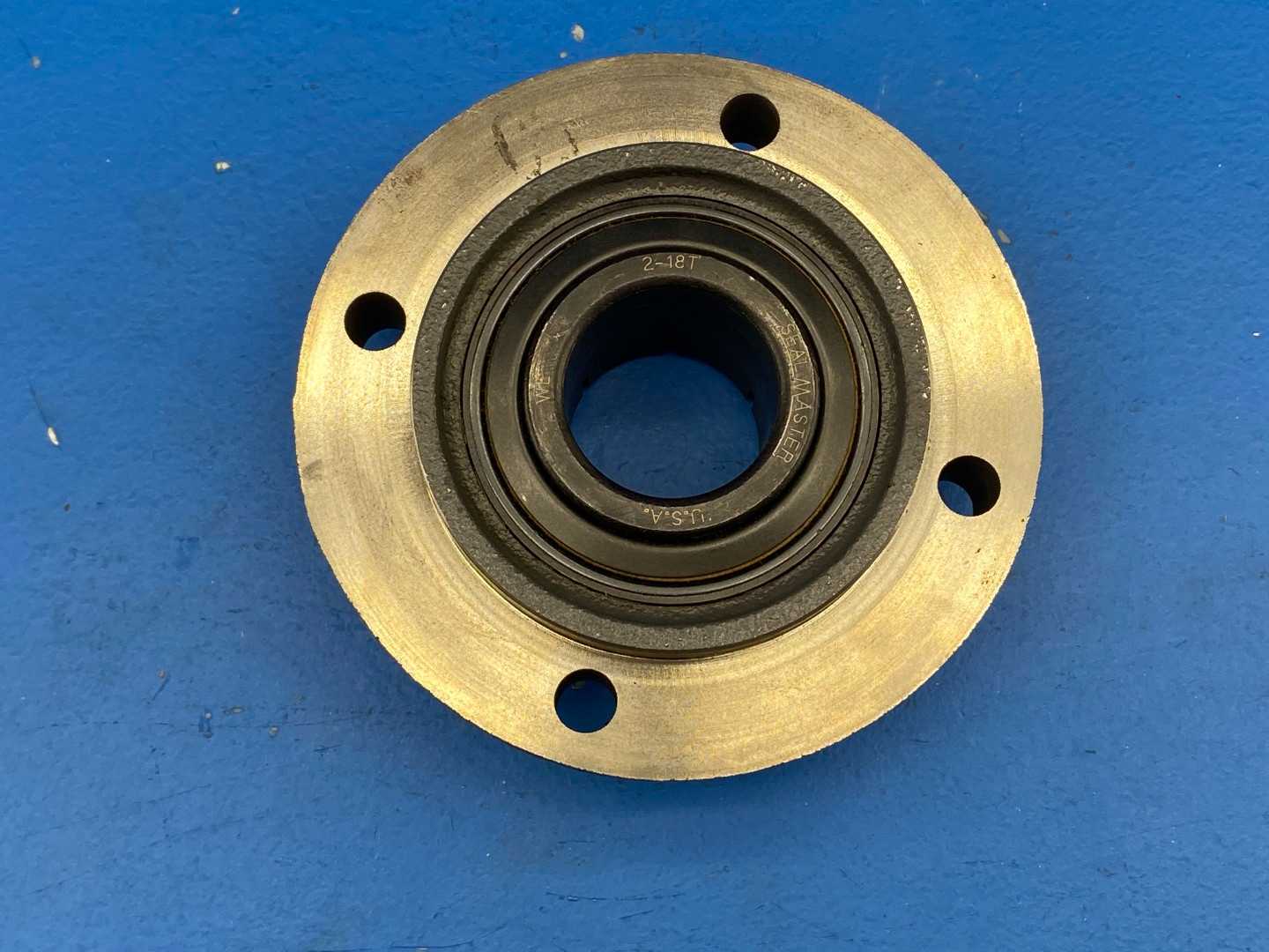 Sealmaster, SFC-24T, 1-1/2" Gold Line 4-bolt flange mounted ball bearing (concentric-lock)