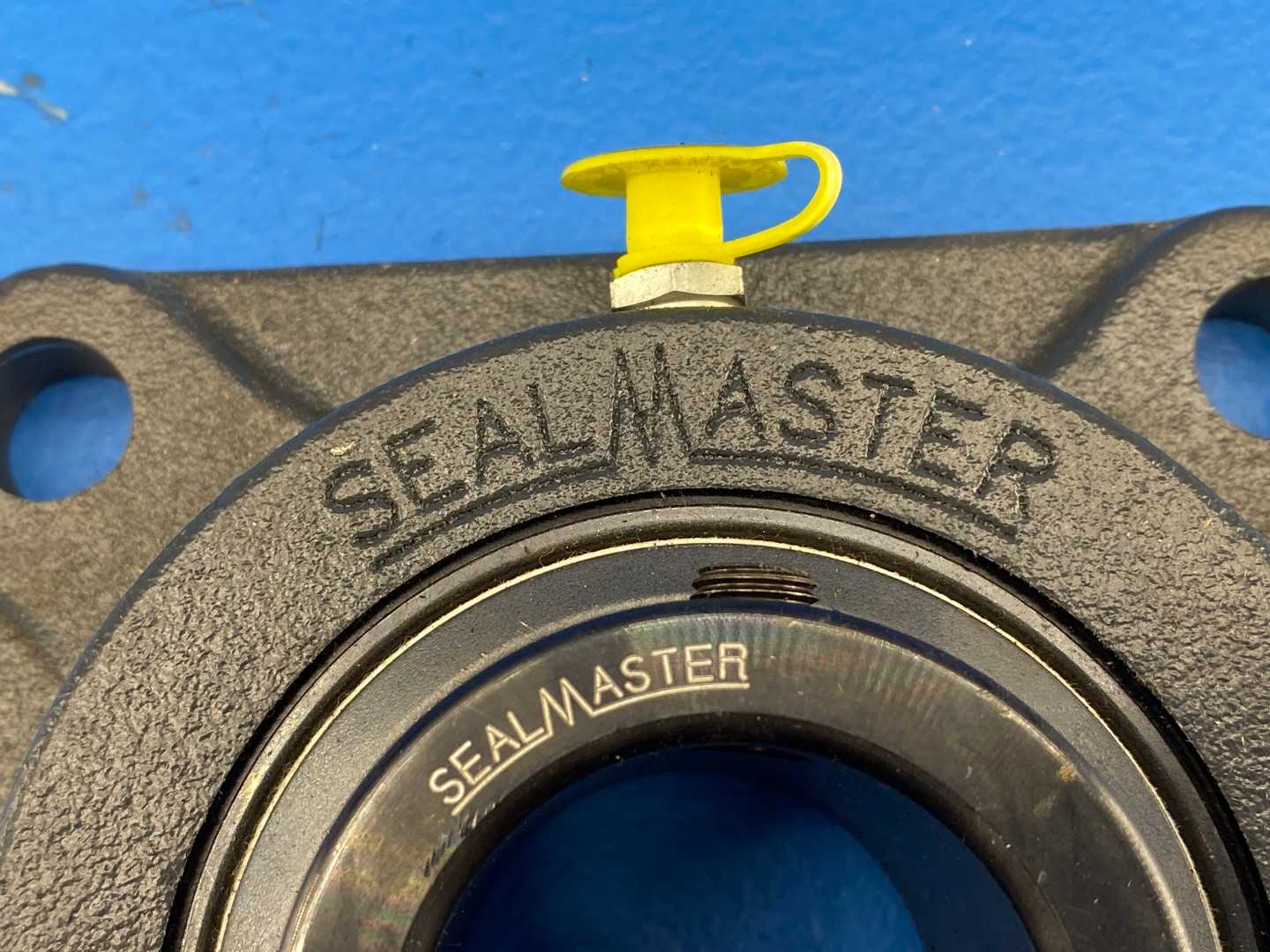 Seal Master, MSF-27, Flange-Mount Ball Bearing Unit, 1-11/16" bore / 4-bolt flange / set screw locking