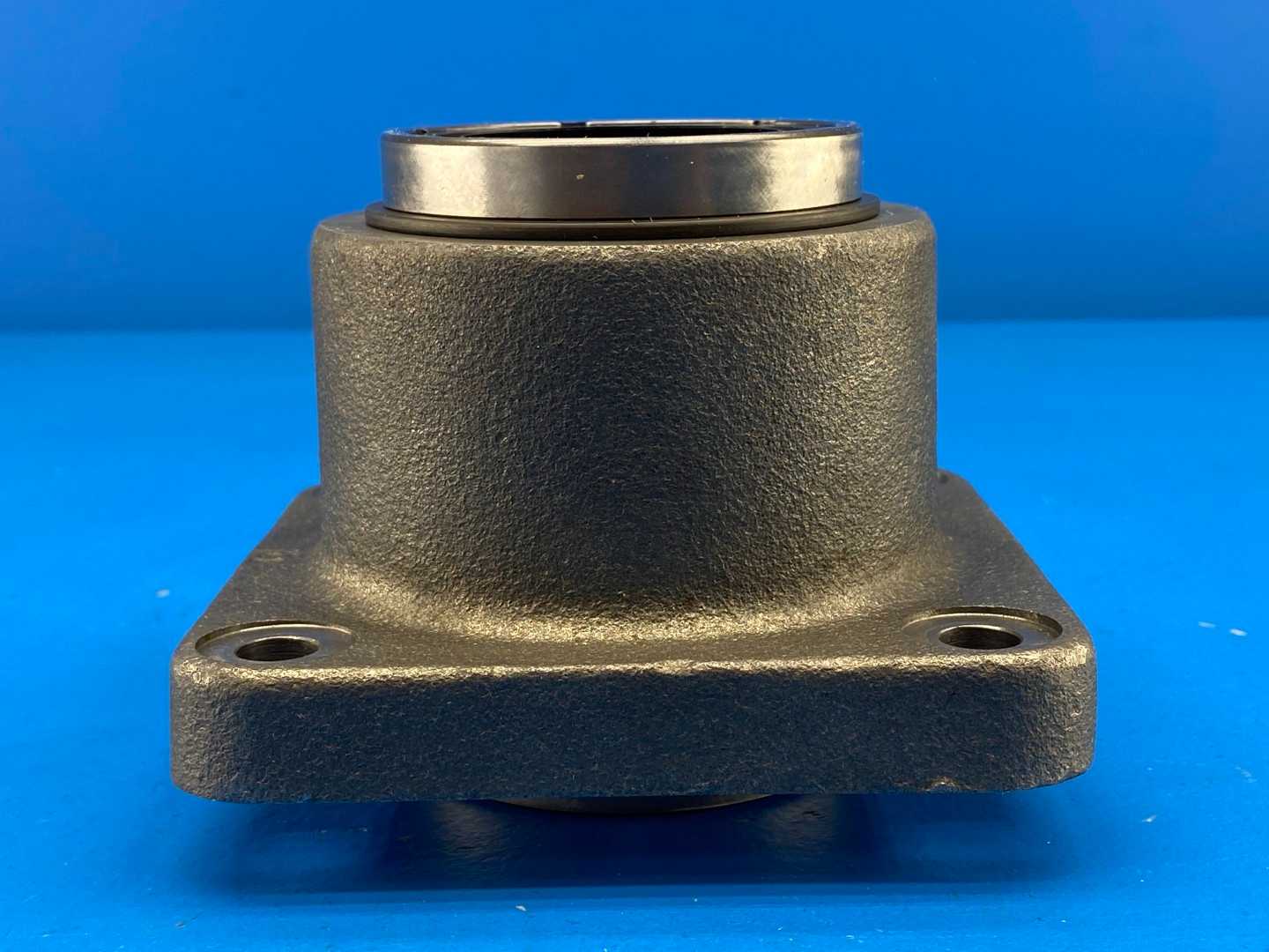 Rexroth R108125000 Linear Bearing Housing Set LSGF-M-50-DD