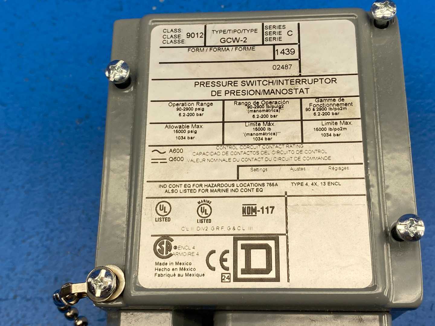 Square D 4,4X 13 ENCL Industrial Pressure Switch 500.00 psi