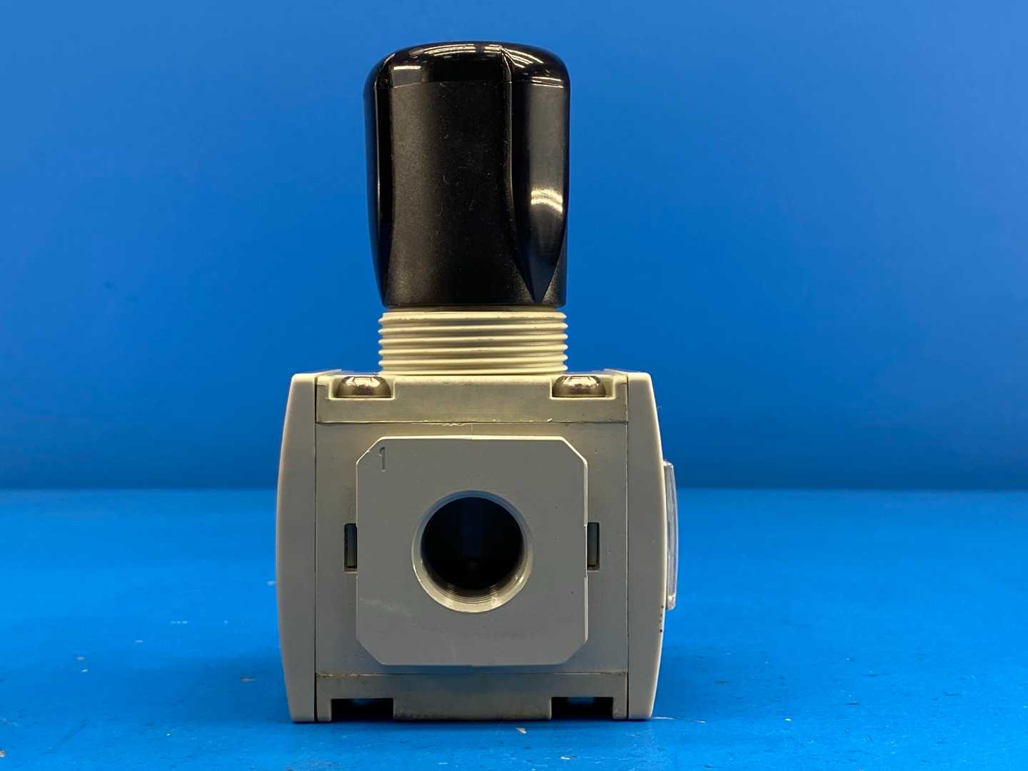 ASCO Numatics 8652AR004FA00G0, Pressure Regulator