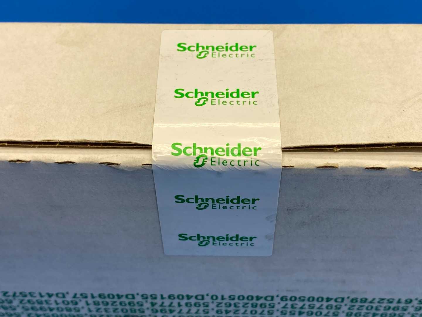 Schneider Electric 140DAI55300 Input Module AC IN 115V 4 X 8 PV:00