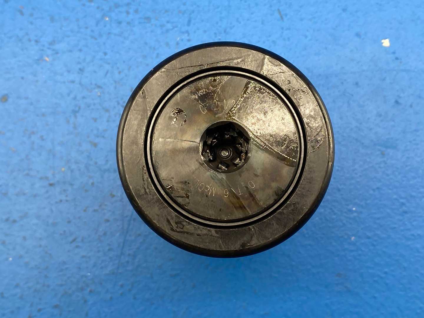 McGill CF 2 1/2 SB Cam Follower Bearing 2.5" Roller Dia, 1.5" Roller Width, 1" Stud Dia