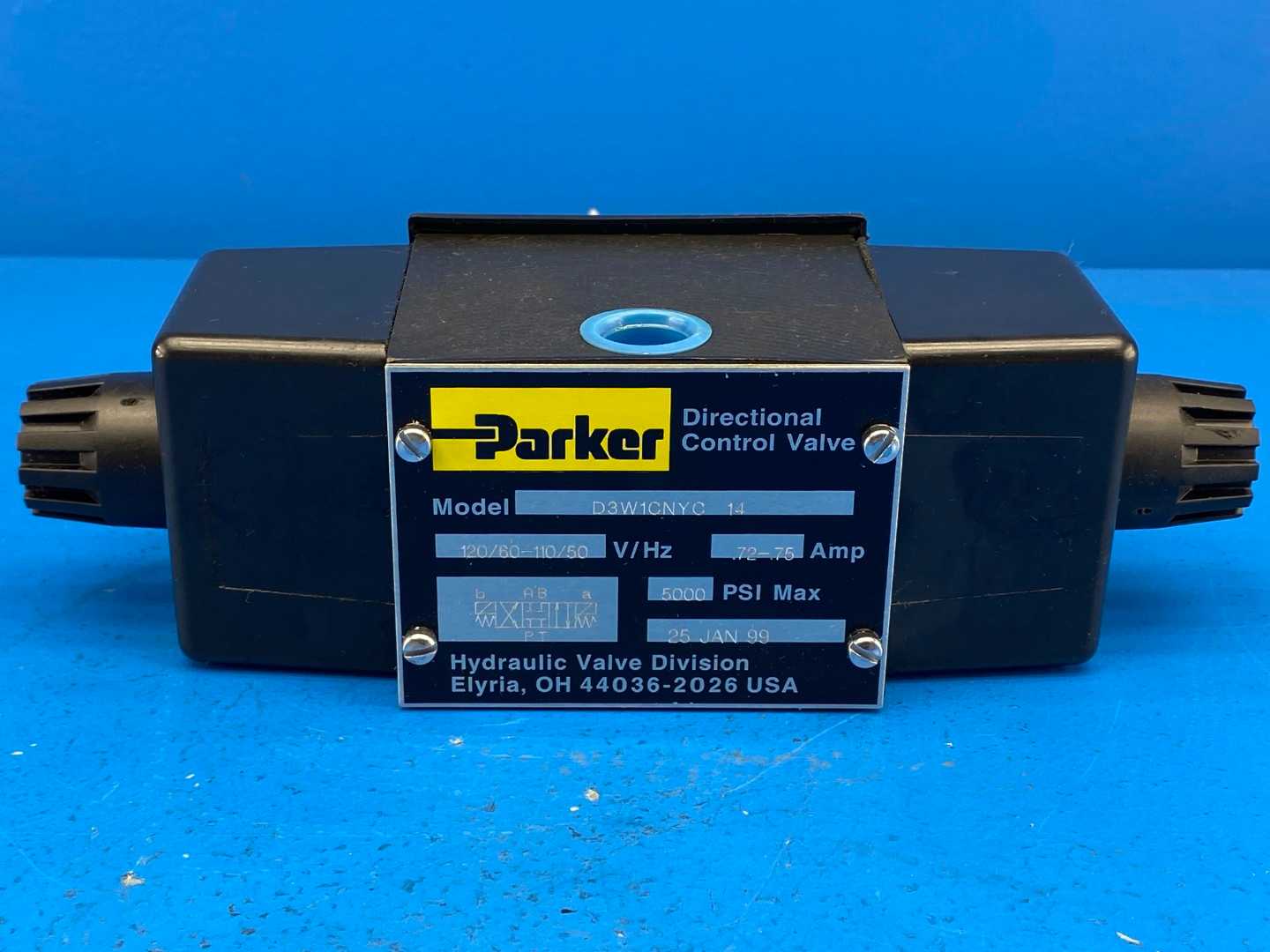 Parker D3W1CNYC-14 Hydraulic Directional Control Valve, 5000 MAX PSI, 110/120V, 50/60Hz