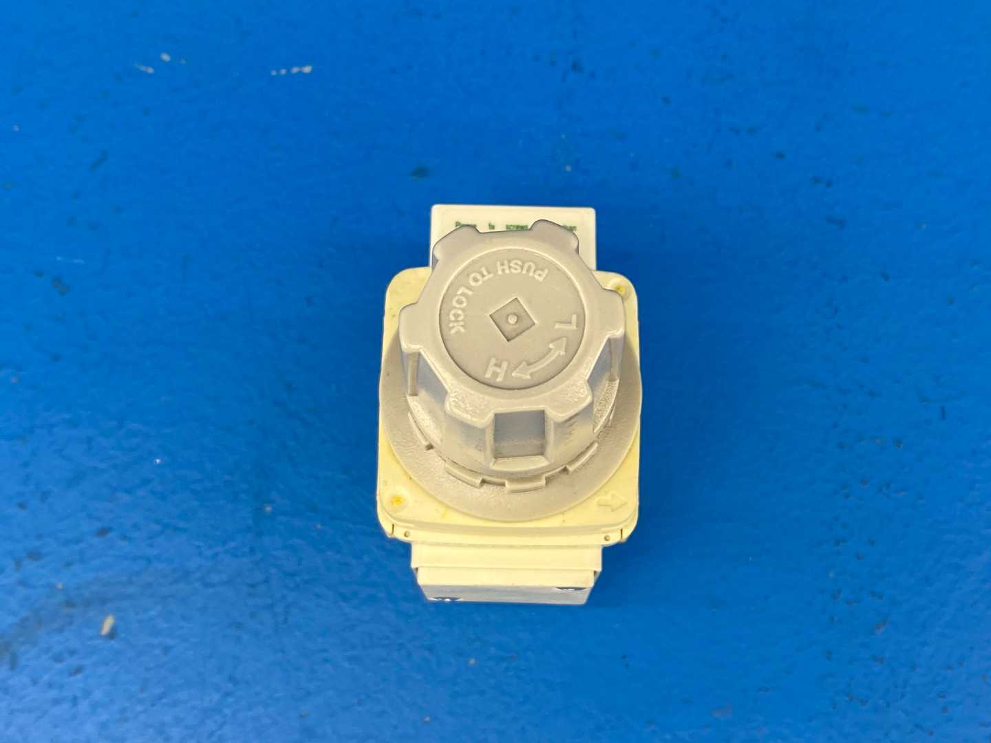 CKD Corporation R1000-8N-W