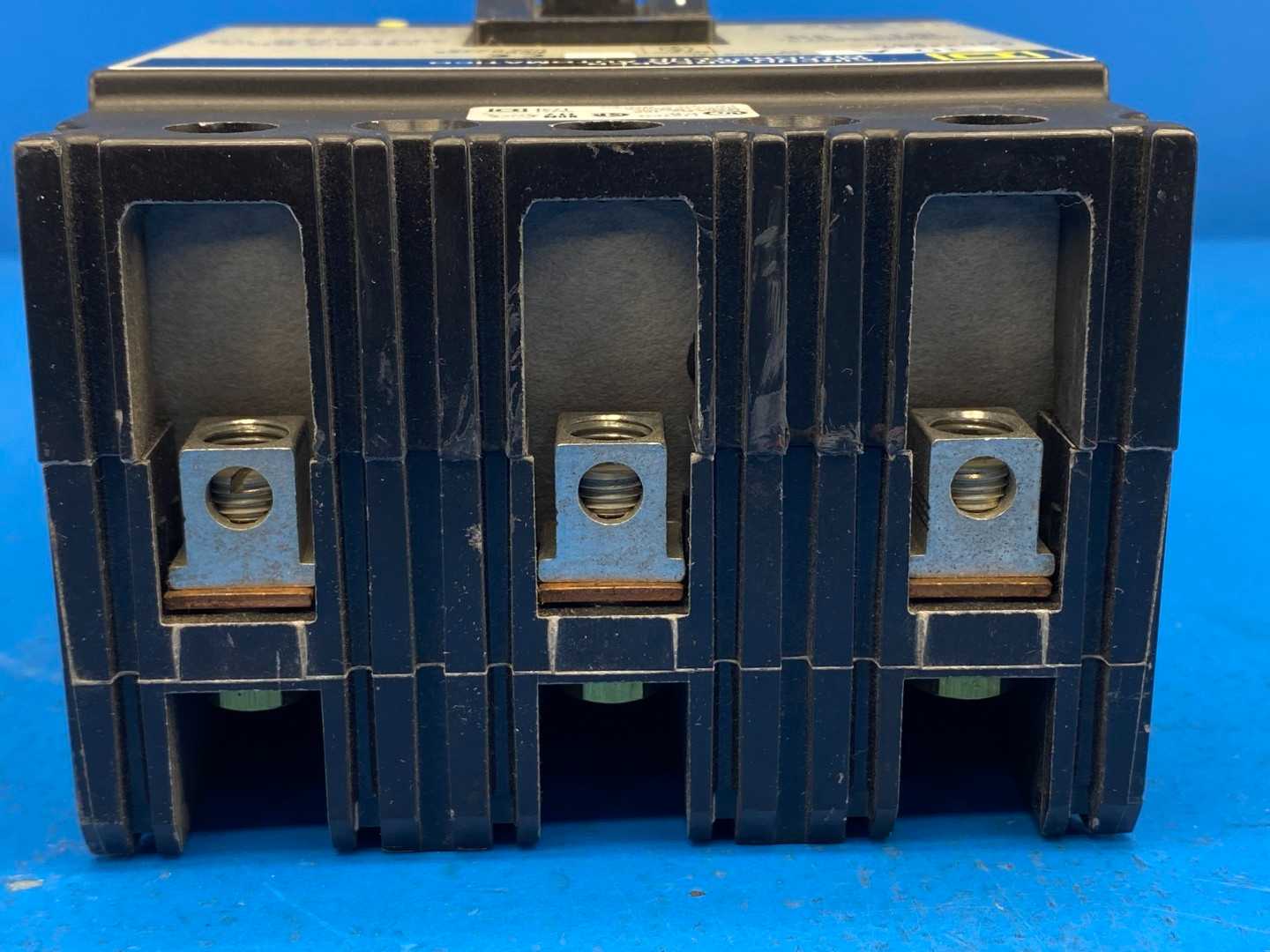 30Amp Square D FAL34030 Circuit Breaker, 3-Pole, 480V AC, 250V DC, 50/60 Hz