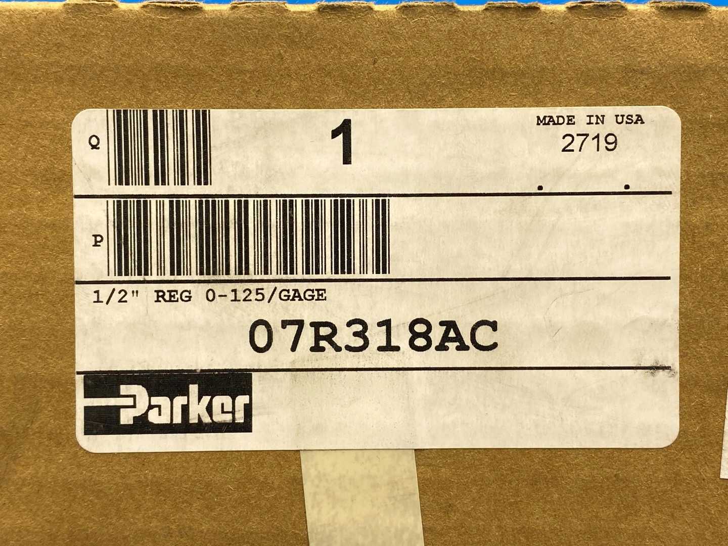 Parker 07R318AC, 1/2" Regulator (Missing Gauge)