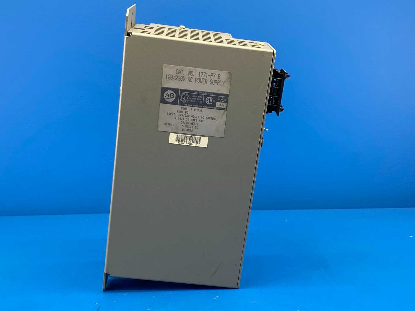 Allen-Bradley 1771-P7 B, 120/220V  AC Power Supply