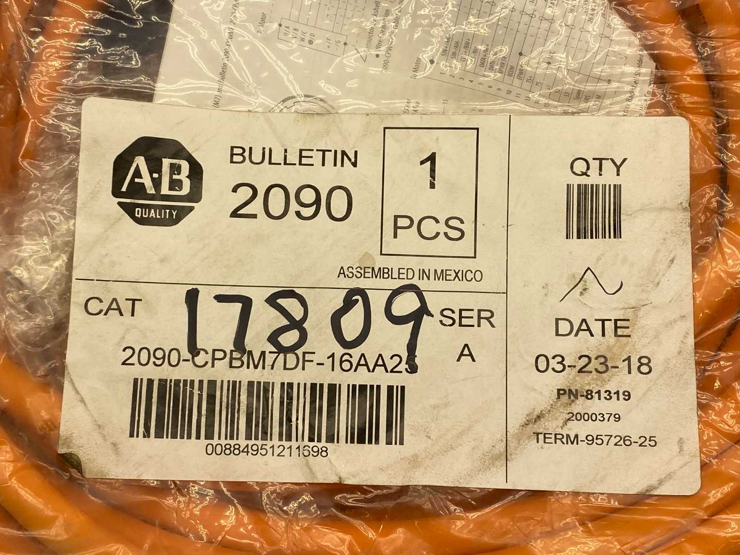 Allen-Bradley 2090-CPBM7DF-16AA25 Power and Feedback Cable 16AWG