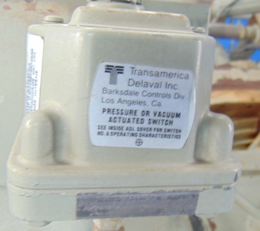 Koch 1400 Helium Compressor Pump – High-Performance Gas Compression System
