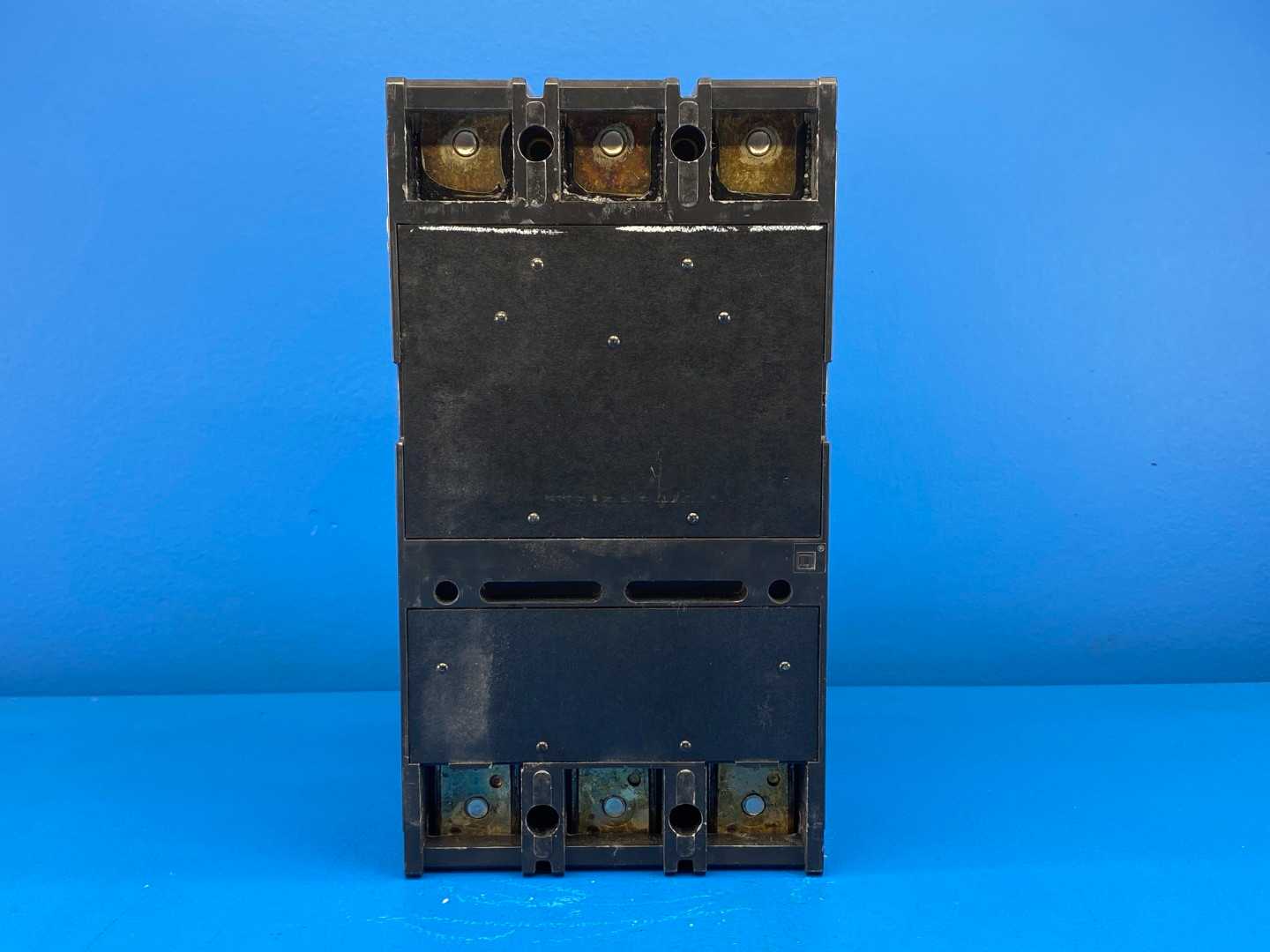 Square D LAL36400 Circuit Breaker 400 Amp 3 Pole 600V 3 Phase LAL Series Molded Case