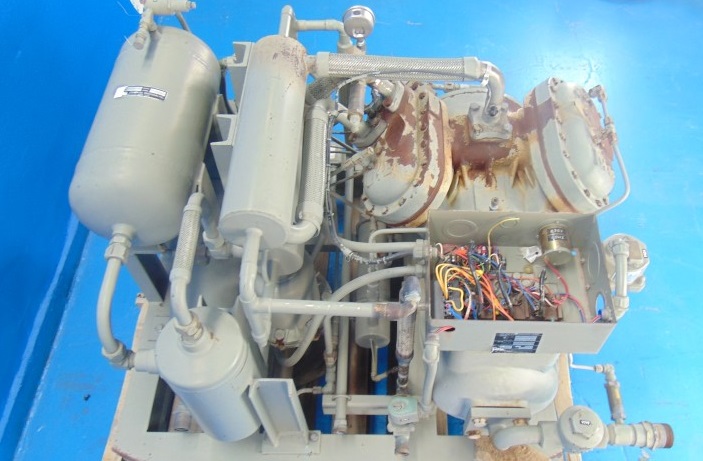 Koch 1400 Helium Compressor Pump